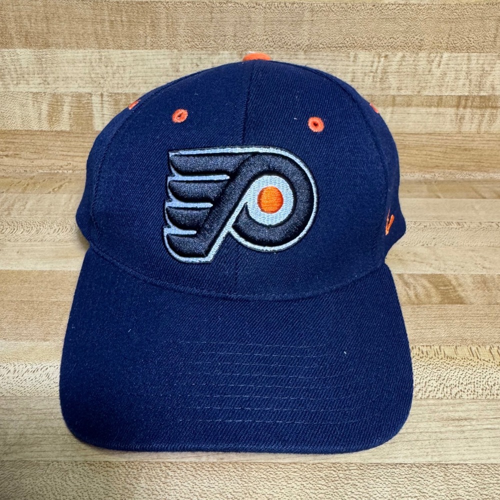 Vintage Philadelphia Flyers Zephyr Z-Fit Hat Navy Blue NHL Hockey Cap Mens M/L